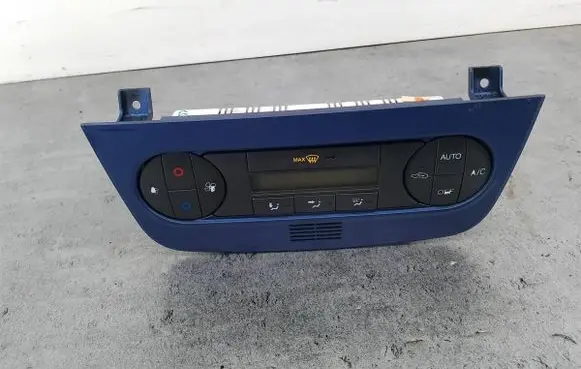 Ford Fiesta Climate control/heater control trim 6S6T18C612AE