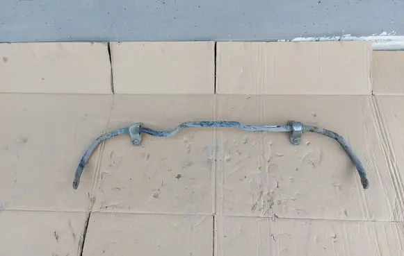 Volkswagen Jetta VI Front anti-roll bar/sway bar 5C0411303A