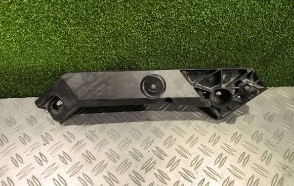 Renault Trafic III (X82) Radiator support slam panel bracket 625001299R