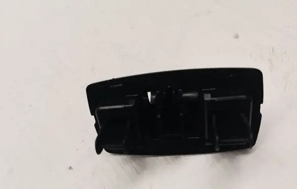 Mercedes-Benz E W213 Sun visor clip/hook/bracket A16681000129051