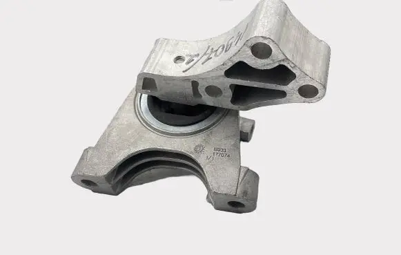 Engine mount bracket