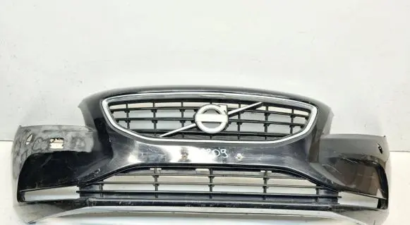 Volvo V40 Front bumper 31283732