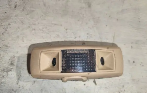 Volkswagen PASSAT B5 Front seat light 151445