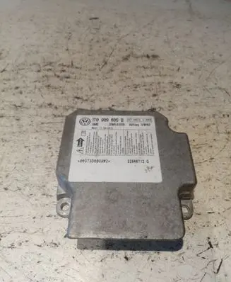 Volkswagen Touran I Airbag control unit/module 1T0909605B