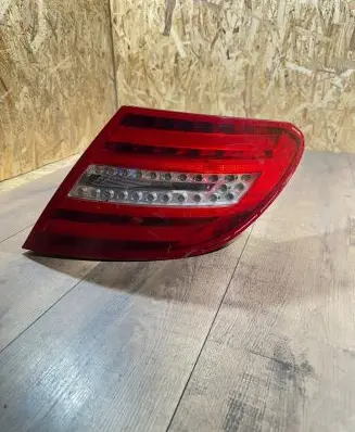 Mercedes-Benz C W204 Rear/tail lights 2048205864 601000 601004