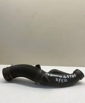 Volkswagen Transporter - Caravelle T4 Turbo air intake inlet pipe/hose 074129715F