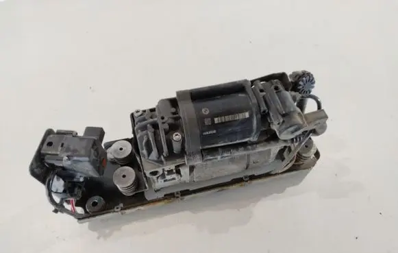 BMW 5 F10 F11 Air suspension compressor/pump 37206875176 6875176 6794465