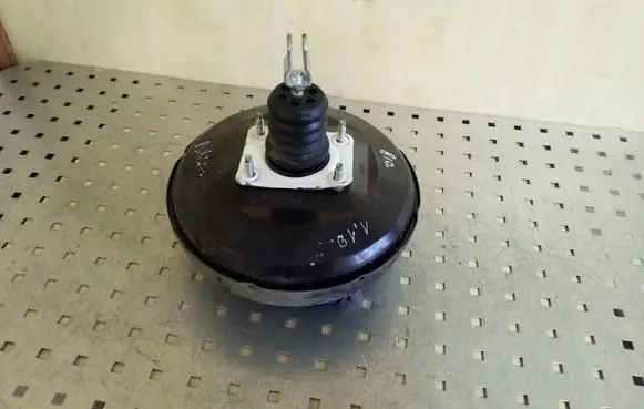 KIA Rio Brake booster