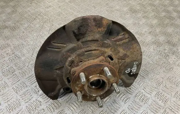 Subaru Outback Front wheel hub