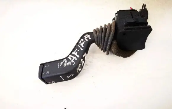 Opel Zafira A Indicator stalk 90560990 90560991