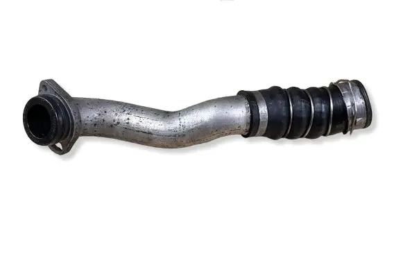 BMW 3 E90 E91 Intercooler hose/pipe 7795304 11884410E 7801206