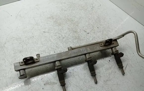 BMW 3 E90 E91 Fuel main line pipe 7530420