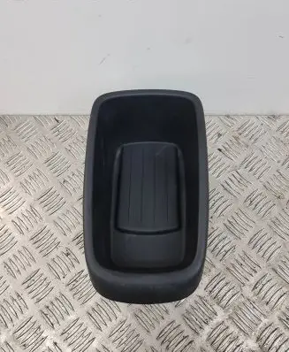 Renault Captur Glove box 688106641R