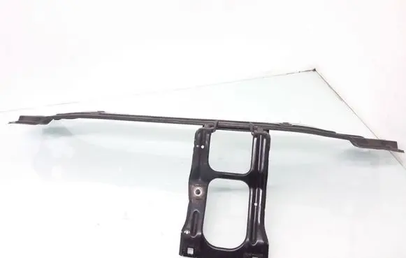 Mercedes-Benz C W203 Top upper radiator support slam panel