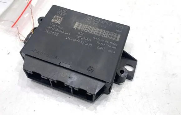 Seat Alhambra (Mk2) Parking PDC control unit/module 7N0919475A