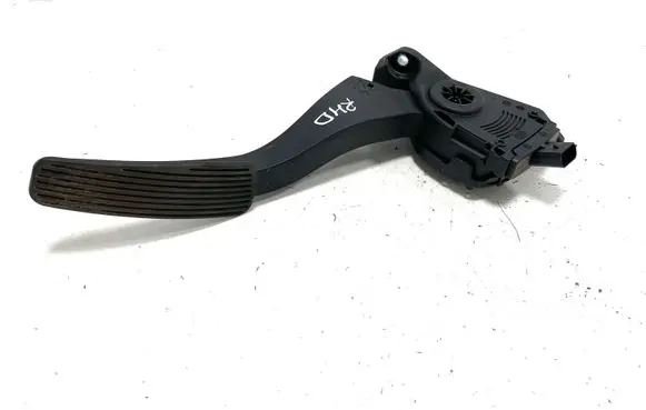 Chrysler Town & Country V Accelerator throttle pedal 05281418AA 6PV93390307 93317200