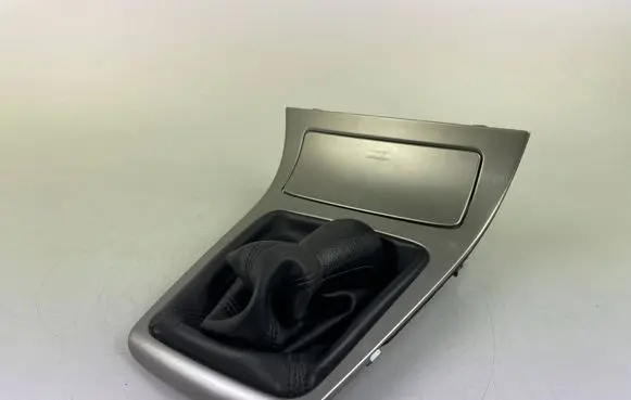 Subaru Forester SG Gear lever shifter trim leather/knob 