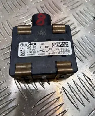 Volkswagen Golf SportWagen Distronic sensor radar 3QF907561A 0203301599 3QF907572
