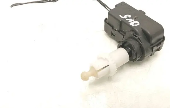 Headlight level adjustment motor