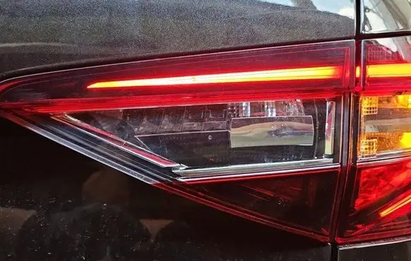 Rear/tail lights