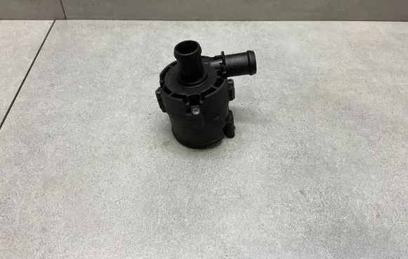 Audi A3 S3 8V Electric auxiliary coolant/water pump 5G0965561