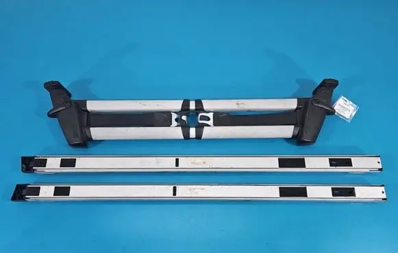 Hyundai i40 Rear seat guide rail 857923Z500 IMPRK1604811
