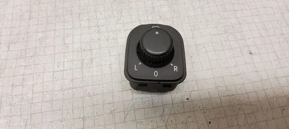 Volkswagen PASSAT B6 Wing mirror switch 1K0959565H