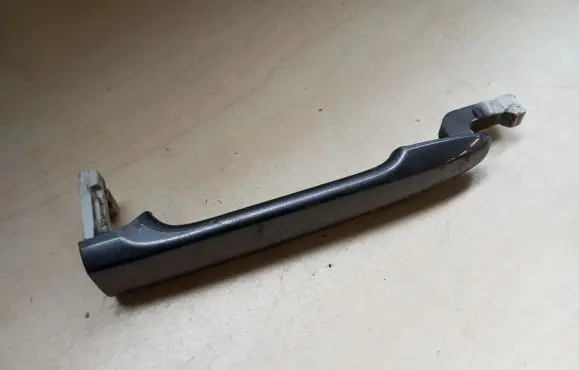 Mitsubishi Outlander Front door exterior handle 5716A013