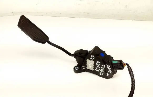 Toyota Auris E180 Accelerator throttle pedal 7811002140