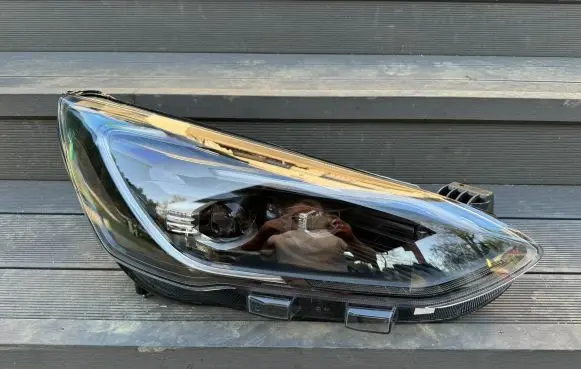Ford Focus Headlight/headlamp JX7B13E016CE
