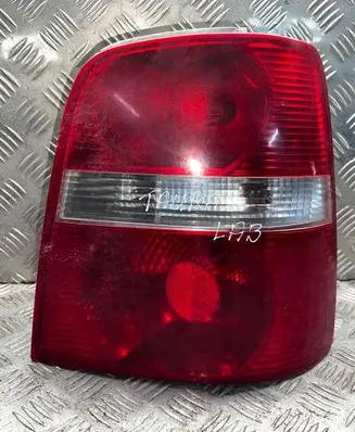 Volkswagen Touran I Rear/tail lights