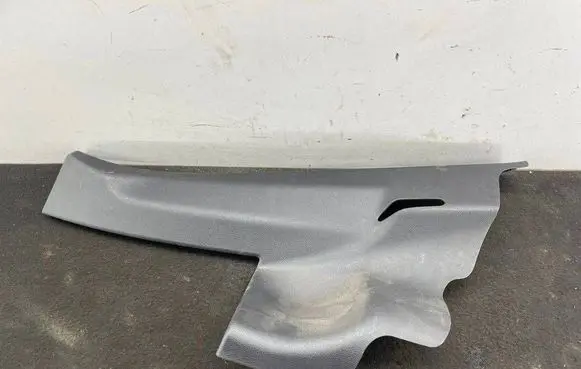Audi Q7 4L (C) pillar trim 4L0867767