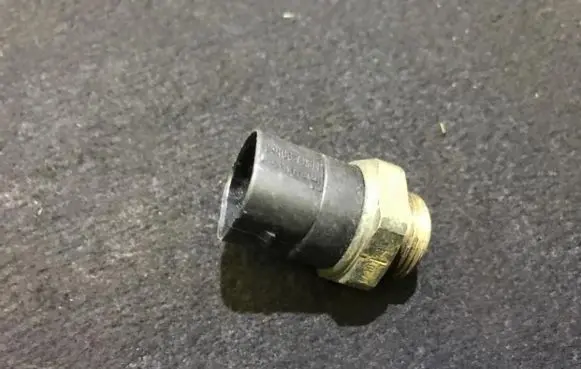 Coolant temperature sensor
