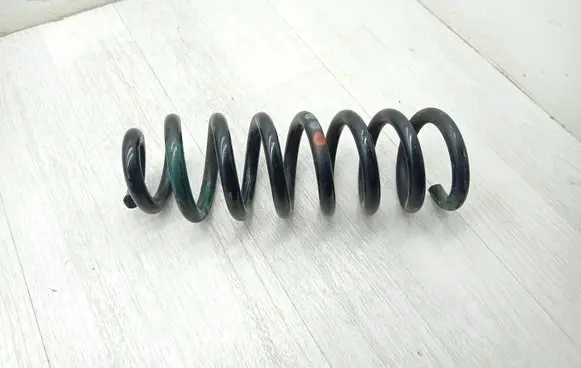 Mercedes-Benz C W205 Rear coil spring