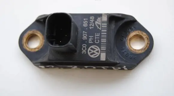 Volkswagen Scirocco Airbag deployment crash/impact sensor 3C0907651