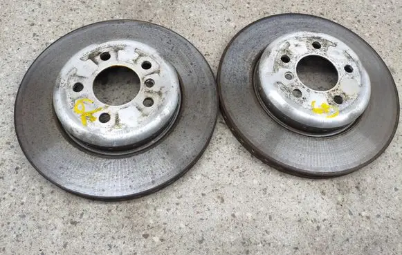 BMW 5 GT F07 Rear brake disc 6894381