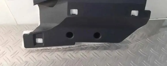 Nissan Leaf II (ZE1) Dashboard lower bottom trim panel 681043NL0B