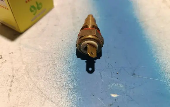 Coolant temperature sensor