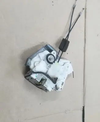 Honda Insight Rear door lock