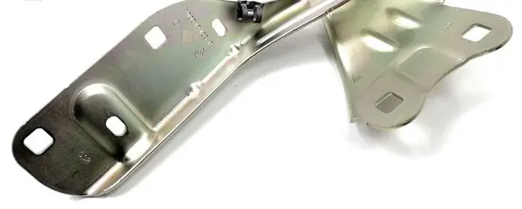 Engine bonnet/hood hinges