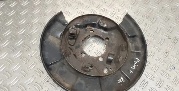Toyota Prius+ (ZVW40) Rear brake disc plate dust cover 
