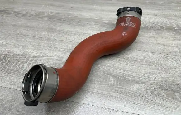 Intercooler hose/pipe
