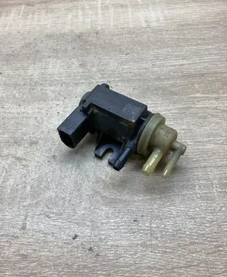 Audi Q3 8U Turbo solenoid valve 1K0906627B 4011464A