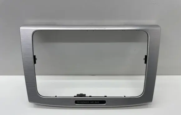 Radio/GPS head unit trim