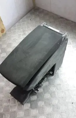 Volkswagen PASSAT B6 Armrest 3c0864207