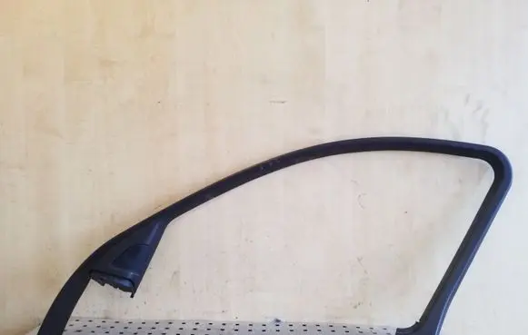 BMW X6 E71 Front door glass trim molding 51337179732 51337179686