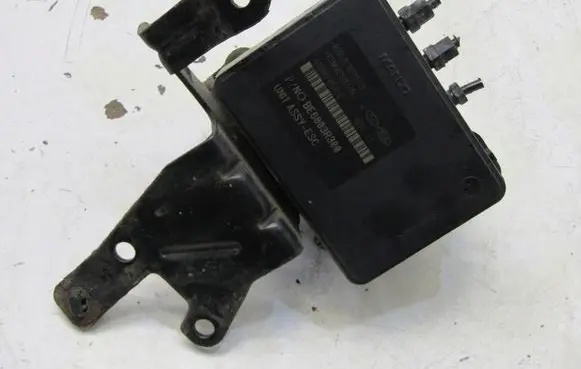 KIA Sportage ABS Pump 310W2B-TF5
