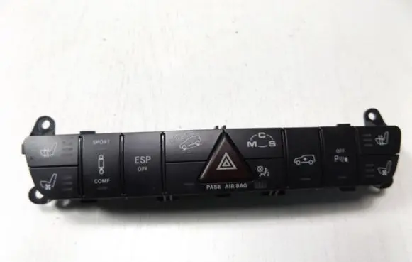 Mercedes-Benz ML W164 Central console control unit A1648700358