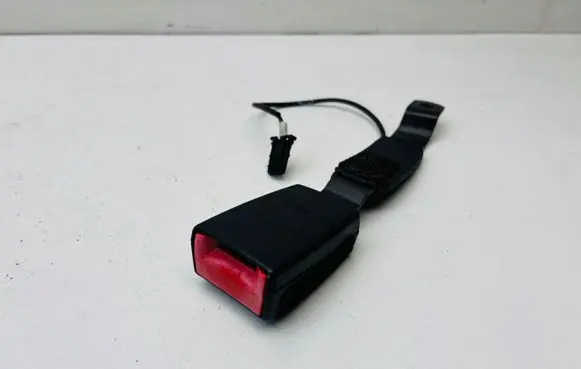 Audi A1 Front seatbelt buckle 8X0857756B