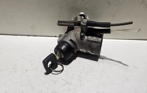 Mercedes-Benz Vito Viano W638 Ignition lock T901